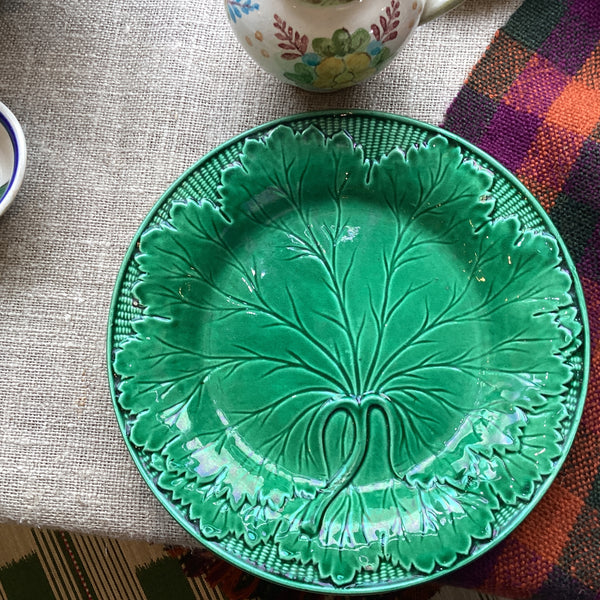 DT-49 Victorian Green majolica plates