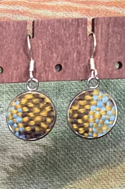 FLT-SMLEA1 - spring-on-the-avenue-plaid-handwoven-british-wool-small-earrings