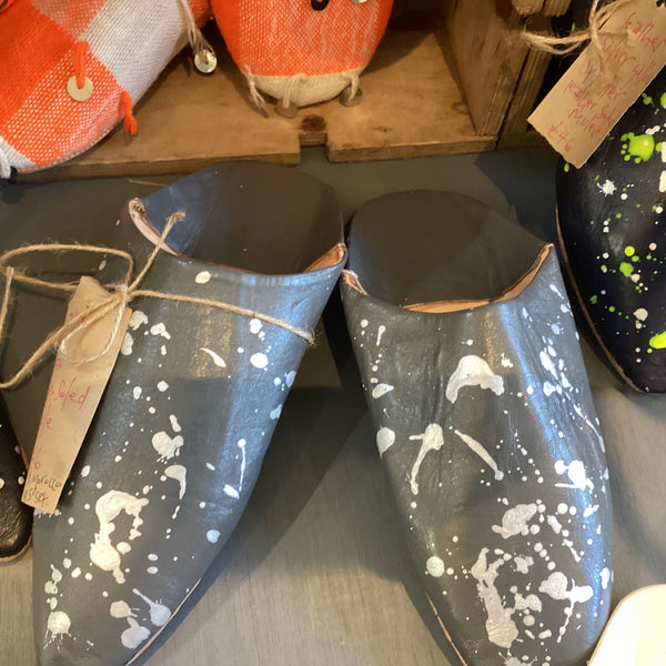 GSS01 -Grey leather silver splatter mule