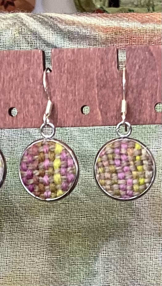 FLT-SMLEA2 - magnolia-plaid-handwoven-british-wool-small-earrings