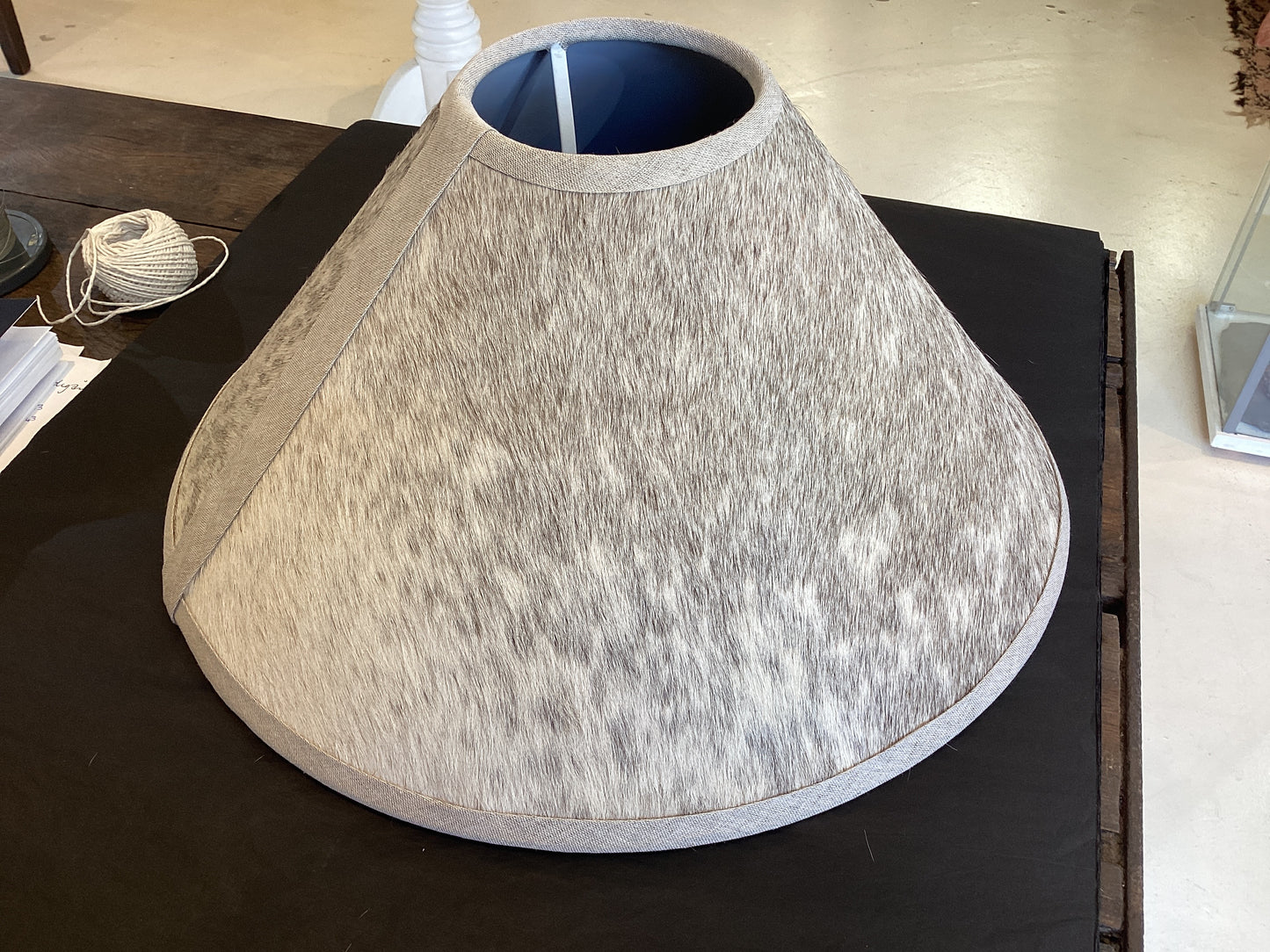 HHL13 40cm cowhide conical shade