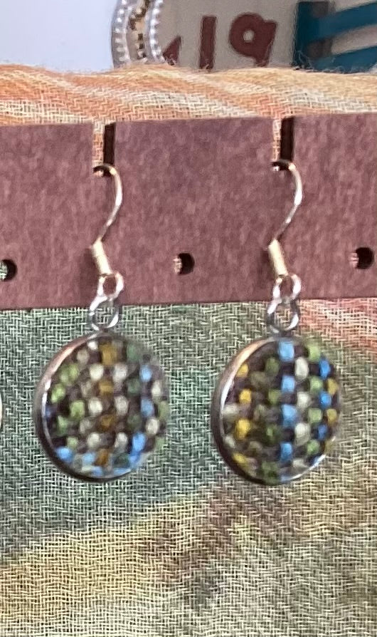 FLT-SMLEA1 - spring-on-the-avenue-plaid-handwoven-british-wool-small-earrings