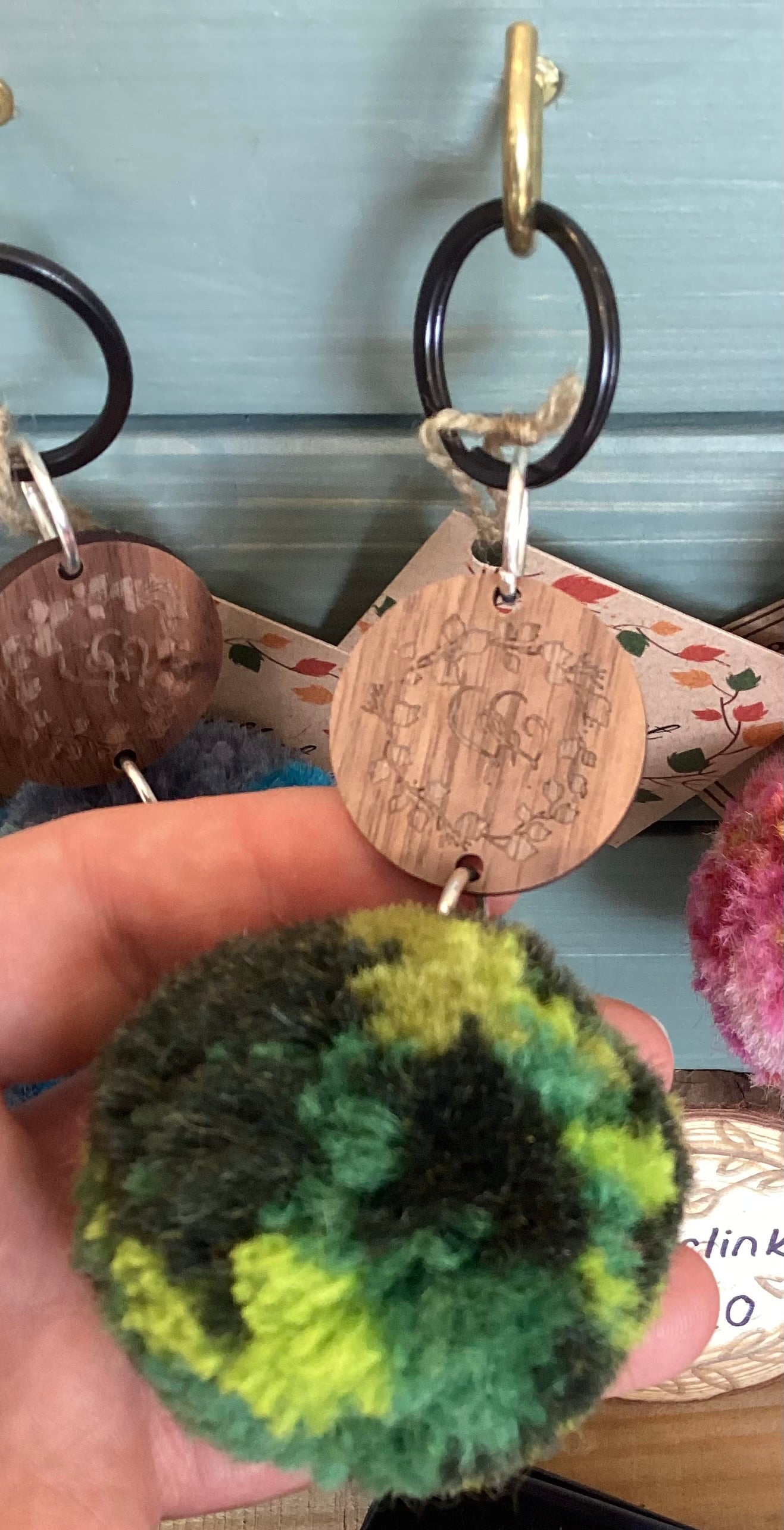 FLT-POMKR2 - pom-pom-keyring