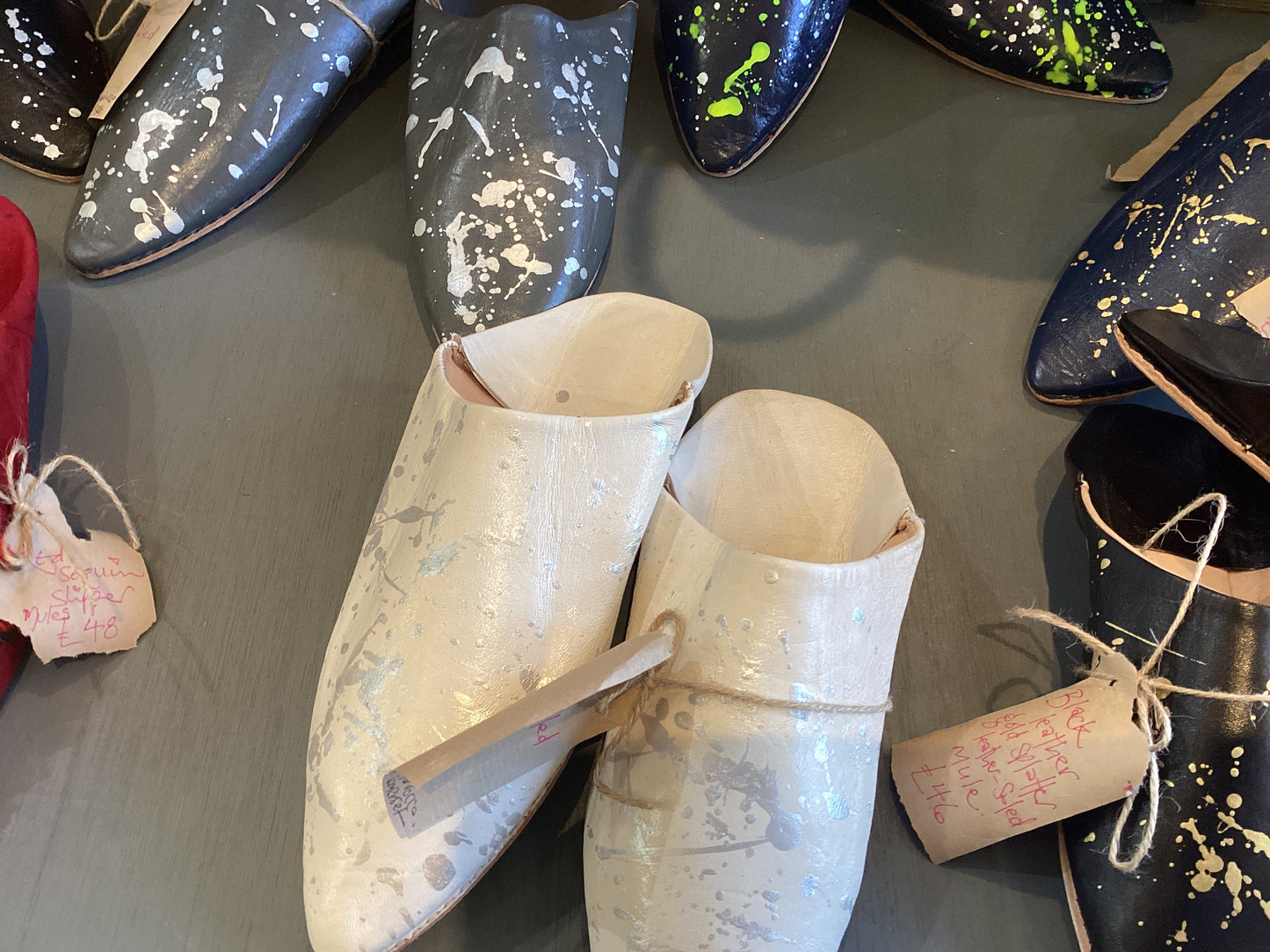 WSS01 - White leather silver splatter mule