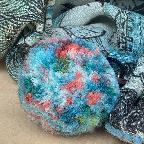FLT-POMKR3 - large pom-pom keyrings