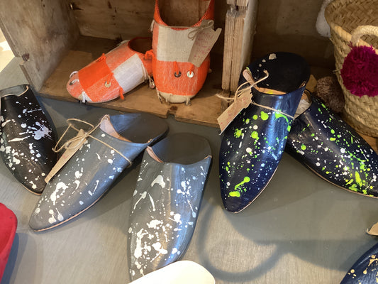 NYSS01 - Navy leather silver yellow splatter