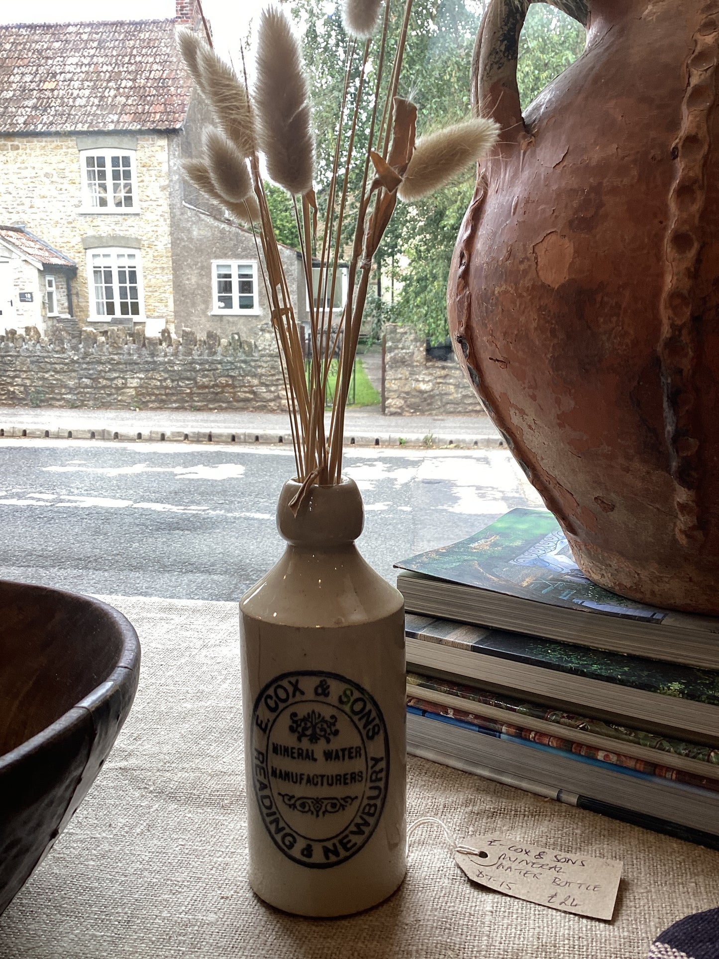 DT-15 - E Cox & Sons mineral water ceramic bottle