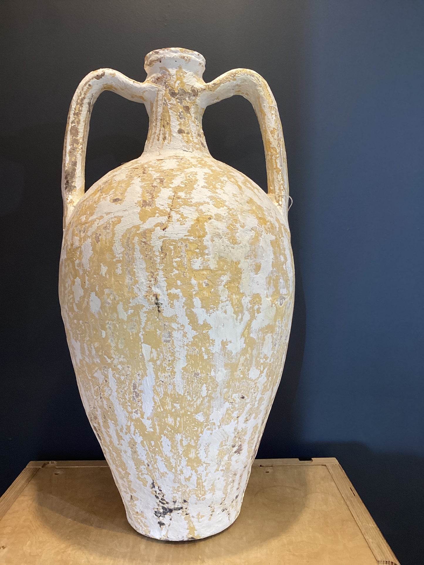 DT-10 - Large antique Turkish olive oil amphora with white paint
