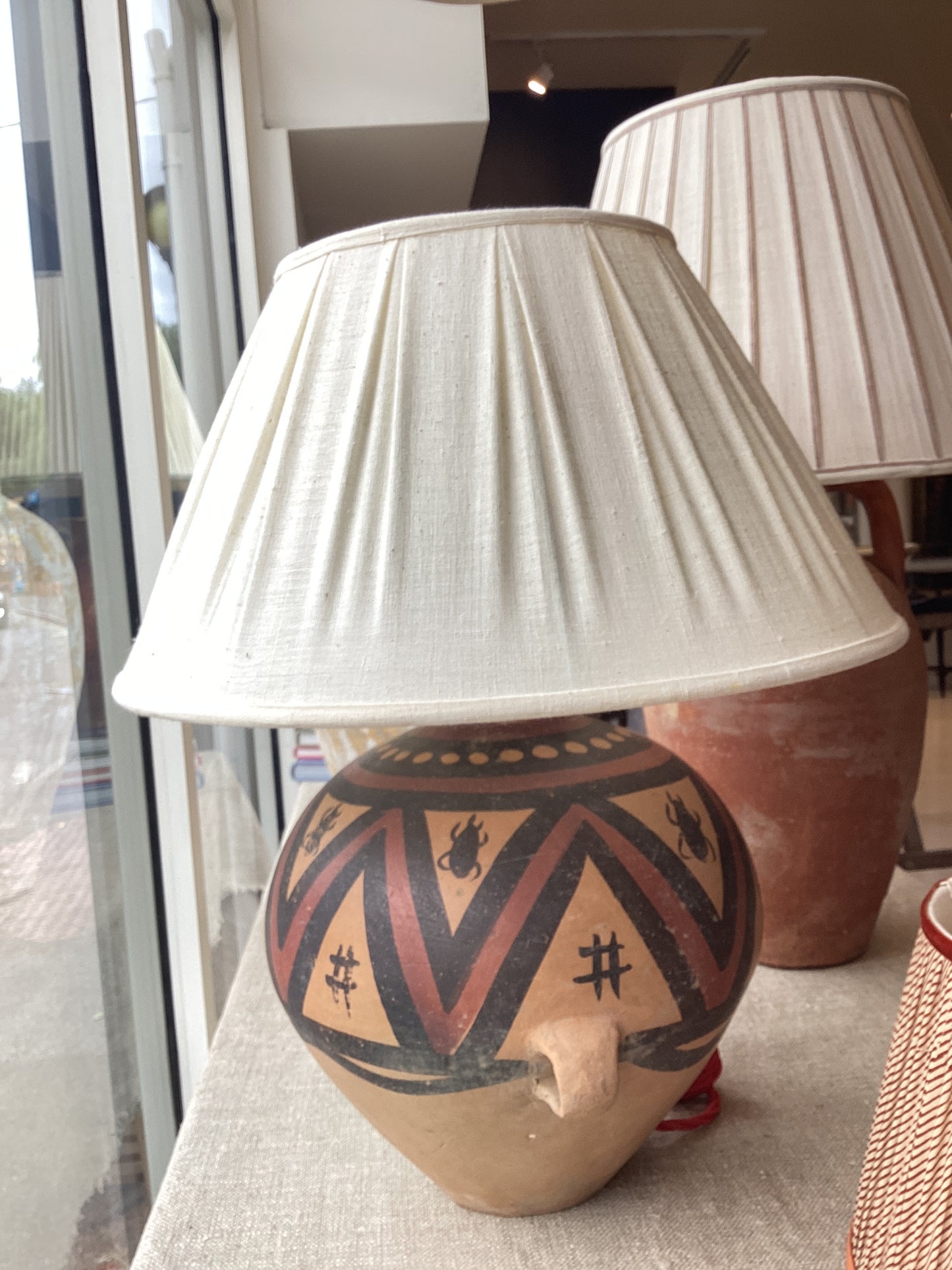 DT-06 - Neolithic-style Chinese lamp with handwoven, organic cotton shade