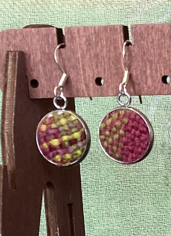 FLT-SMLEA2 - magnolia-plaid-handwoven-british-wool-small-earrings