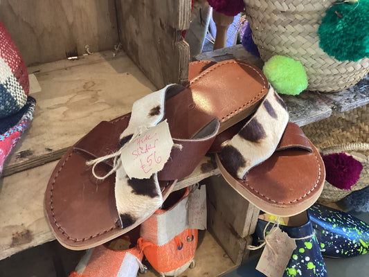 CHS02 - Cow hide/leather slider