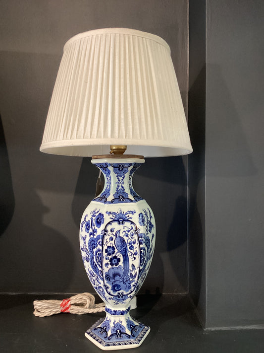 DT-05 - Small Bock Delftware lamp with handwoven cotton shade