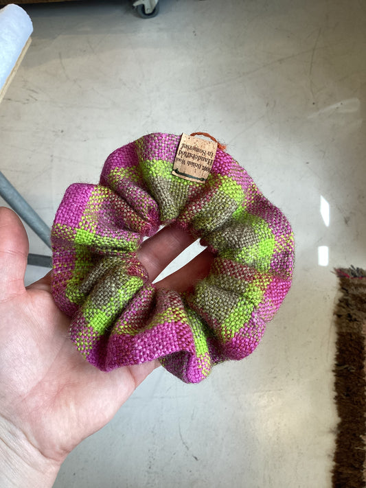 FLT-LGSCR2 - magnolia-plaid-handwoven-british-wool-scrunchies