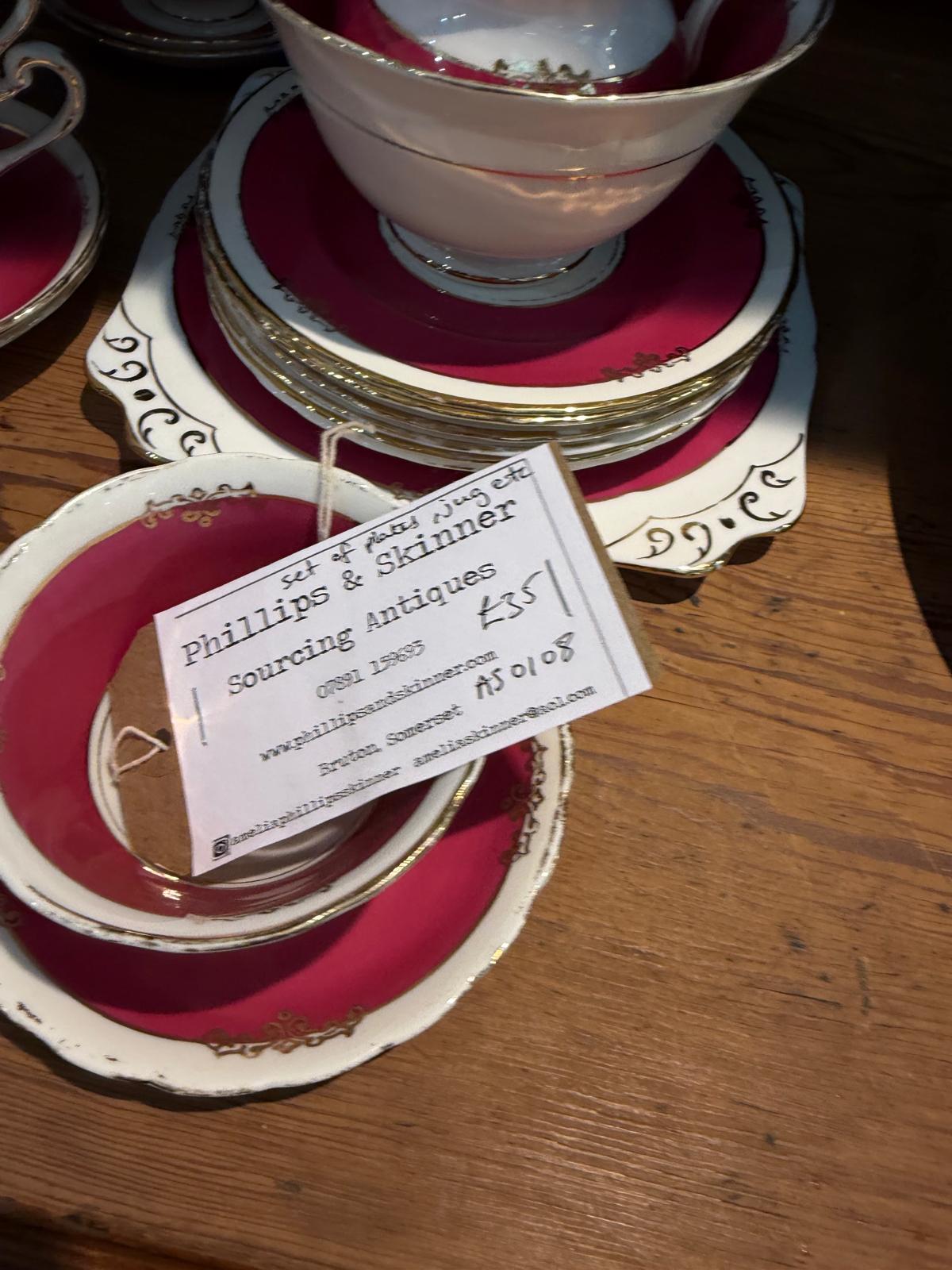 AS0108 - Set of plates, jugs etc