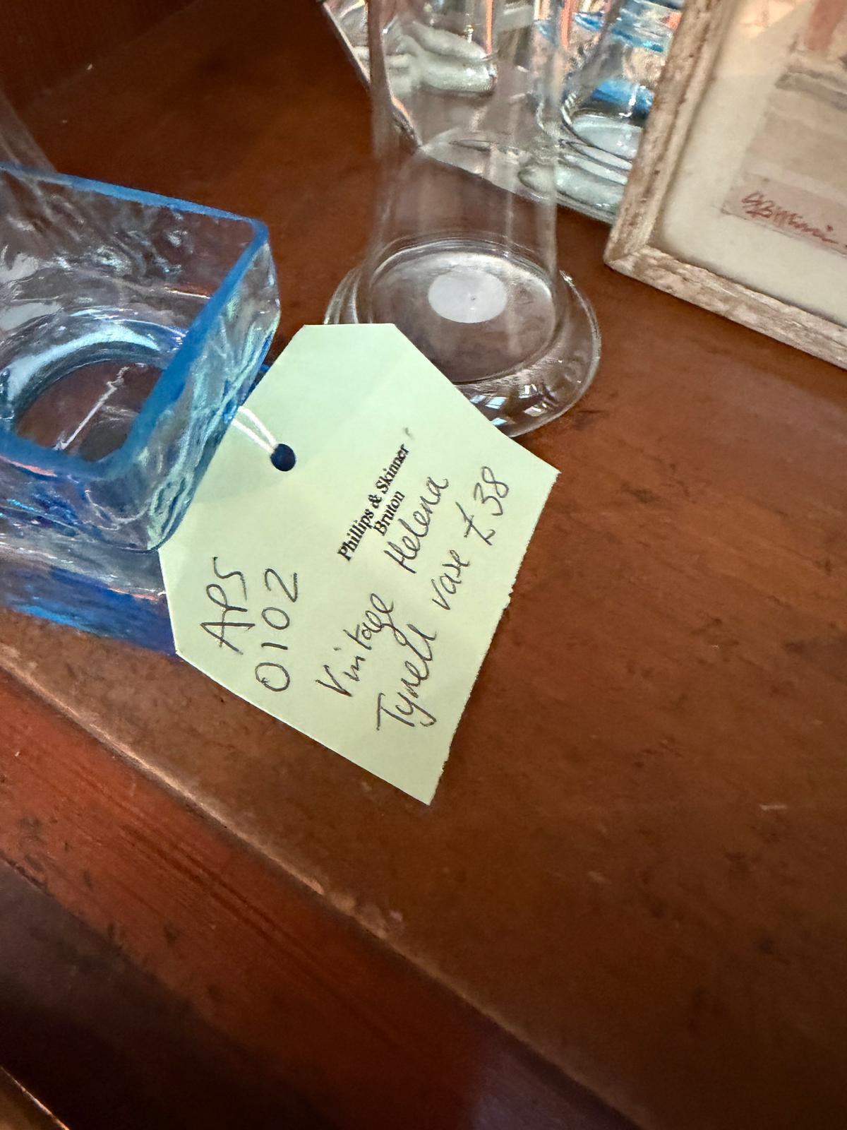 APS0102 - VINTAGE HELENA VASE